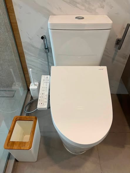 bathroom of TAKA HAUS ทากะ เฮาส์