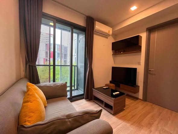 living room and bedroom and room interior of TAKA HAUS ทากะ เฮาส์