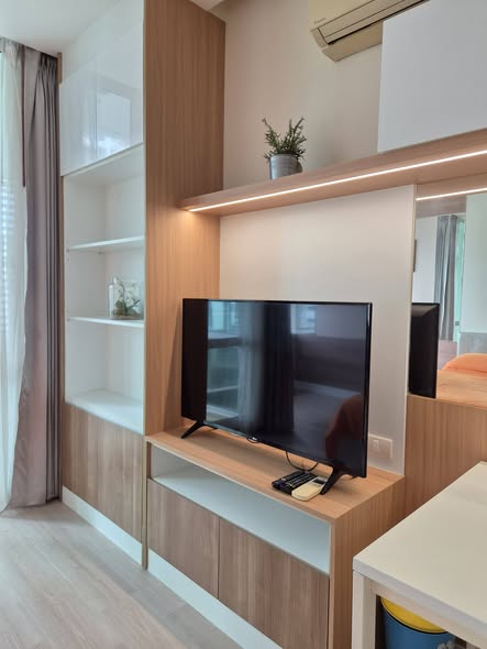 room interior and bathroom of TC-Green Condominium