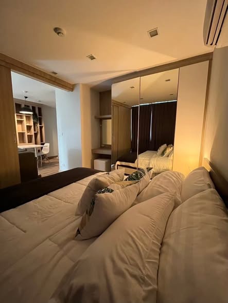 bedroom of THE ACE EKAMAI