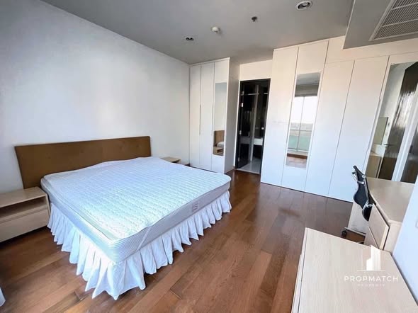 bedroom of The Address Chidlom