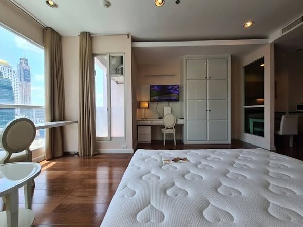 bedroom of The Address Chidlom