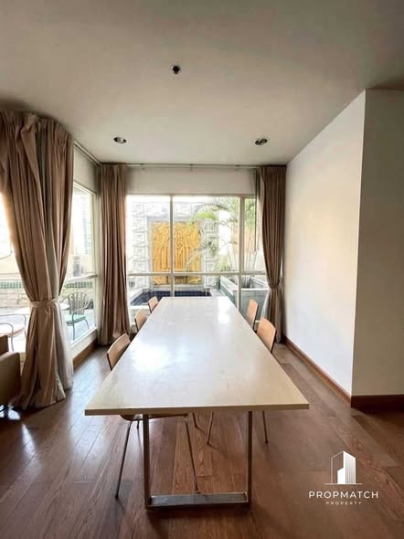 room interior of The Address Chidlom