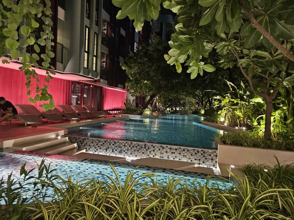 pool of The Base Bukit Phuket เดอะ เบส บูกิต ภูเก็ต