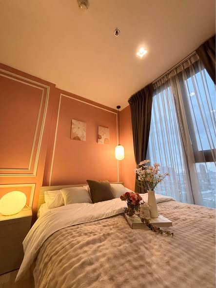 bedroom of THE BASE Garden Rama 9