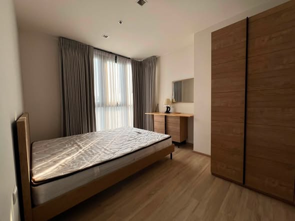bedroom of THE BASE Garden Rama 9