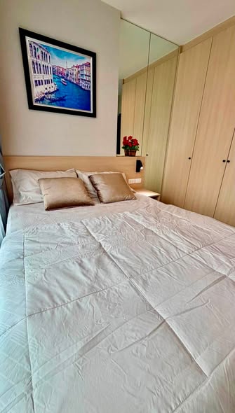 bedroom of THE BASE Park West – Sukhumvit 77