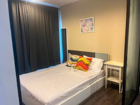 bedroom of THE BASE Park West – Sukhumvit 77