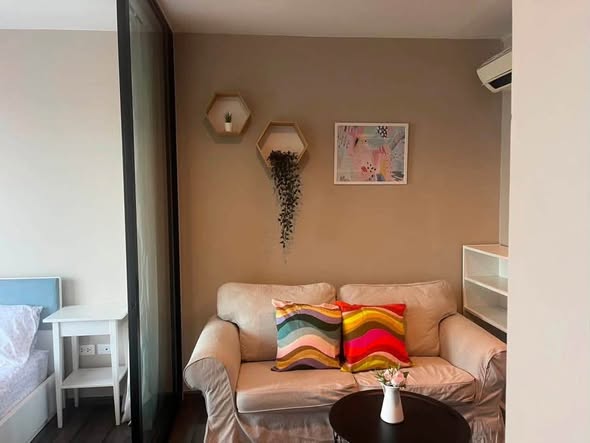 bedroom and living room of THE BASE Park West – Sukhumvit 77