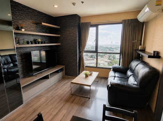 bedroom and living room of THE BASE Park West – Sukhumvit 77