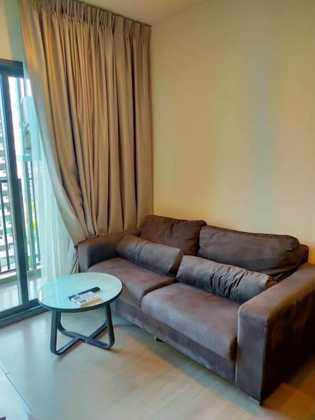 bedroom and living room of THE BASE Phetchaburi-Thonglor เดอะ เบส เพชรบุรี – ทองหล่อ