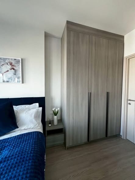 bedroom and room interior of THE BASE Phetchaburi-Thonglor เดอะ เบส เพชรบุรี – ทองหล่อ
