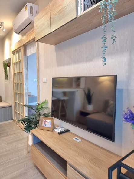 living room and room interior of THE BASE Phetchaburi-Thonglor เดอะ เบส เพชรบุรี – ทองหล่อ