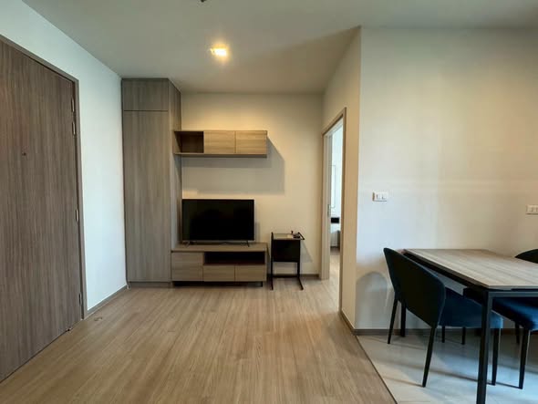 room interior of THE BASE Phetchaburi-Thonglor เดอะ เบส เพชรบุรี – ทองหล่อ