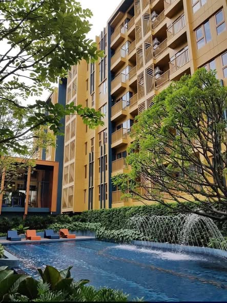 THE BASE Sukhumvit 50