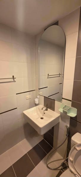 bathroom of THE BASE Sukhumvit 77
