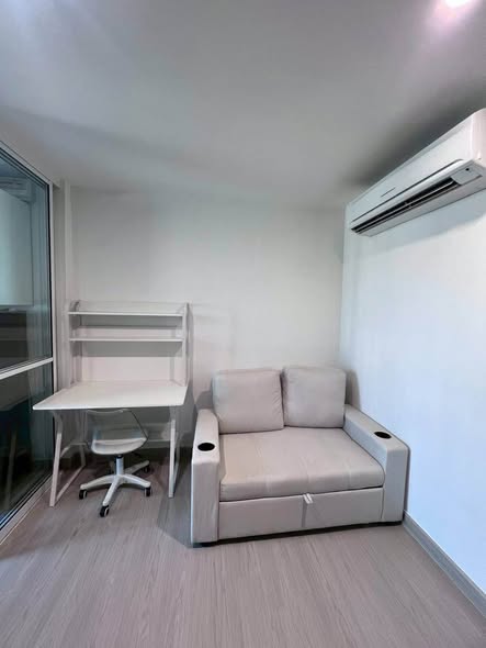 bedroom of THE BASE Sukhumvit 77
