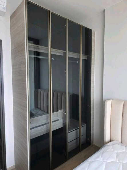 bedroom and room interior of The Crest Park Residences