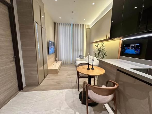 The Crest Park Residences