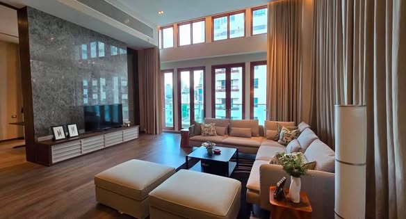living room of The Crest Ruamrudee