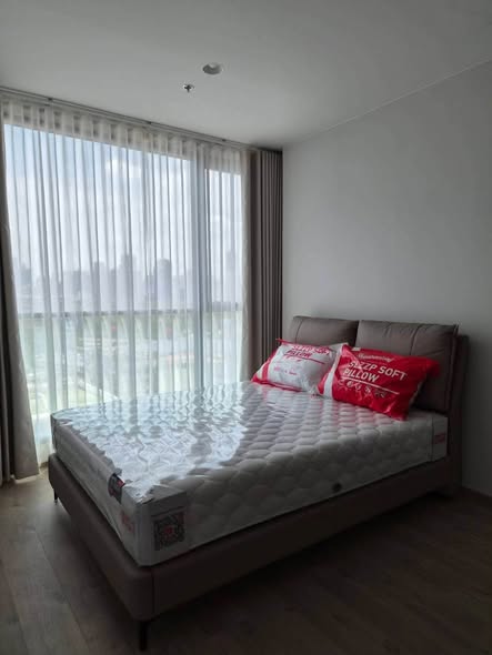 bedroom of THE CROWN Residences
