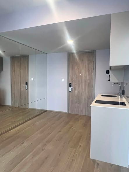 room interior of THE CROWN Residences