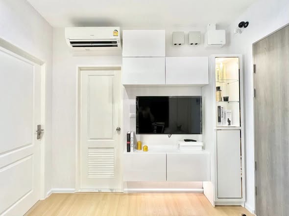 bedroom and room interior of The Cuvee Tiwanon
