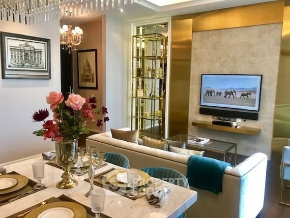 living room and room interior of The Diplomat 39