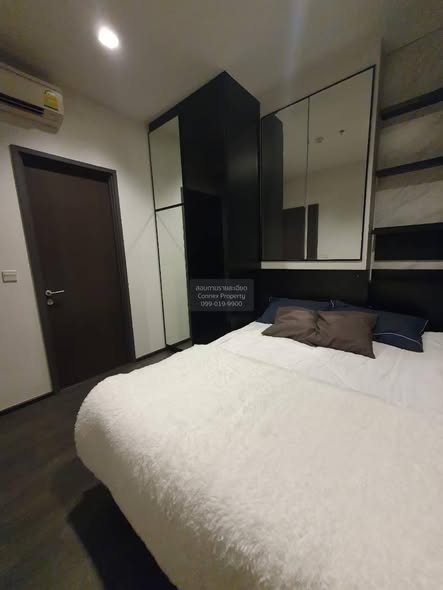 bedroom of The Edge Sukhumvit 23
