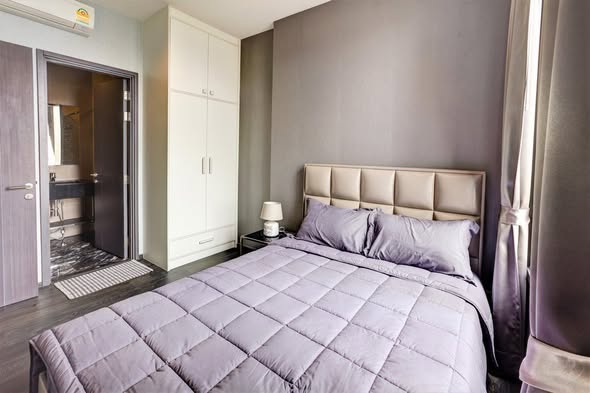 bedroom of The Edge Sukhumvit 23