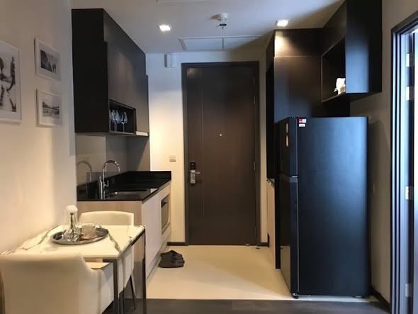 The Edge Sukhumvit 23