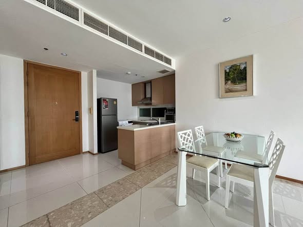 THE EMPIRE PLACE SATHON