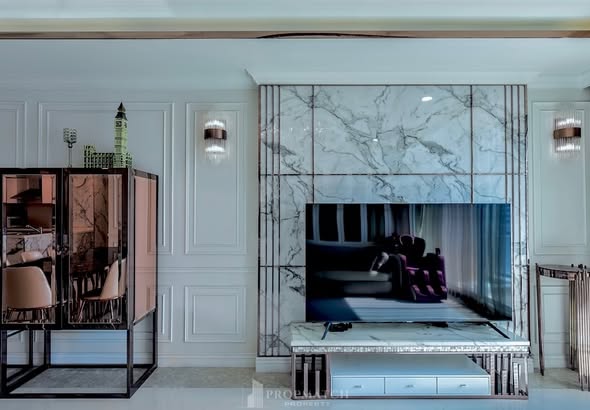 living room and kitchen of THE EMPIRE PLACE SATHON
