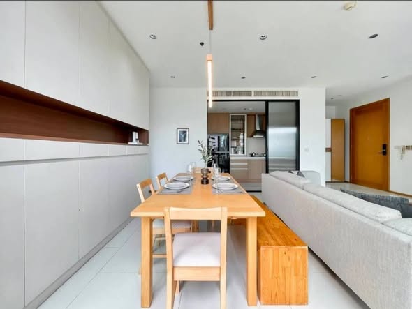room interior of The Emporio Place