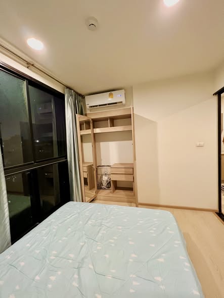bedroom of The Excel Groove