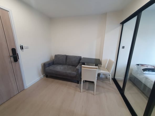 bedroom and room interior of The Excel Groove