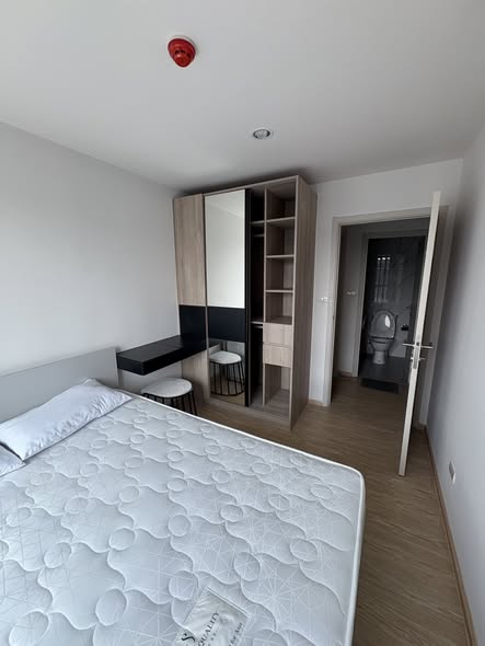 bedroom of The Excel Hideaway Sukhumvit 50