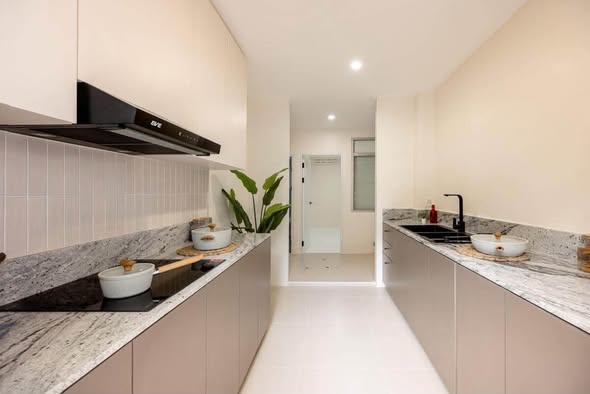 bathroom and kitchen of The Front HomeOffice