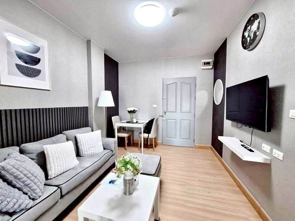 bedroom and living room of The Kith Plus Sukhumvit 113