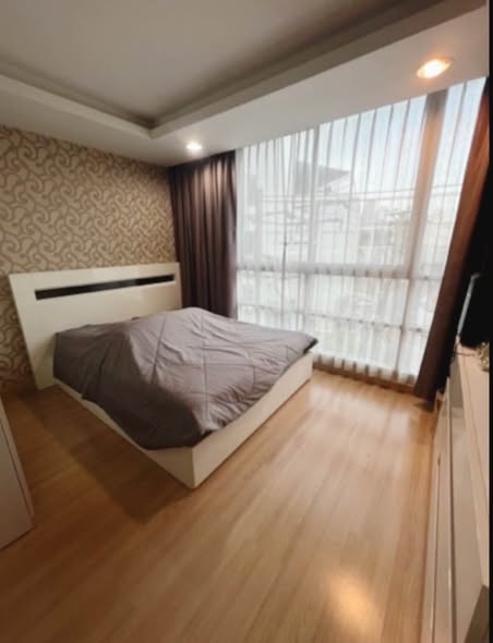 bedroom of The Kris 5 Ratchada 17