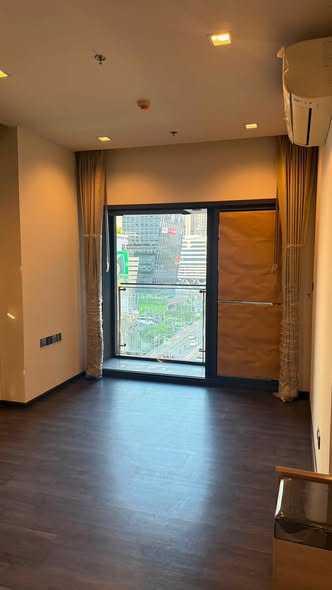 room interior of THE LINE Asoke-Ratchada