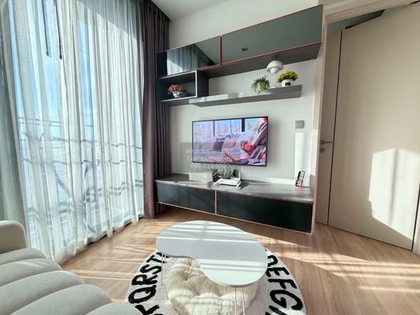 bedroom and living room of THE LINE Phahon-Pradipat