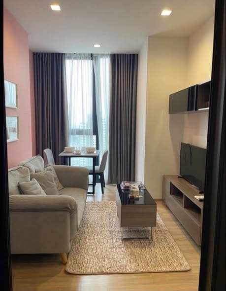 bedroom and living room of THE LINE Phahon-Pradipat