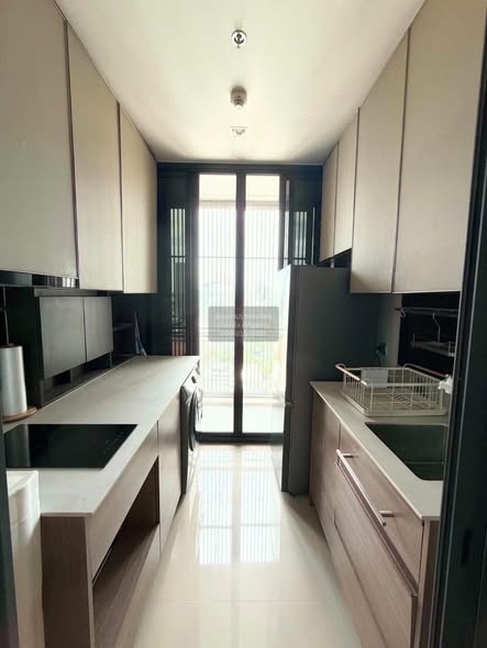 kitchen of THE LINE Phahon-Pradipat