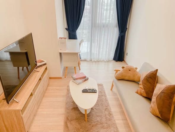 living room and bedroom of THE LINE Phahon-Pradipat