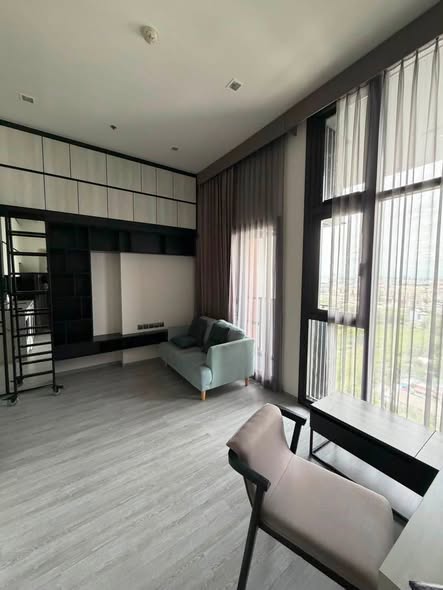bedroom and room interior of THE LINE Sukhumvit 101