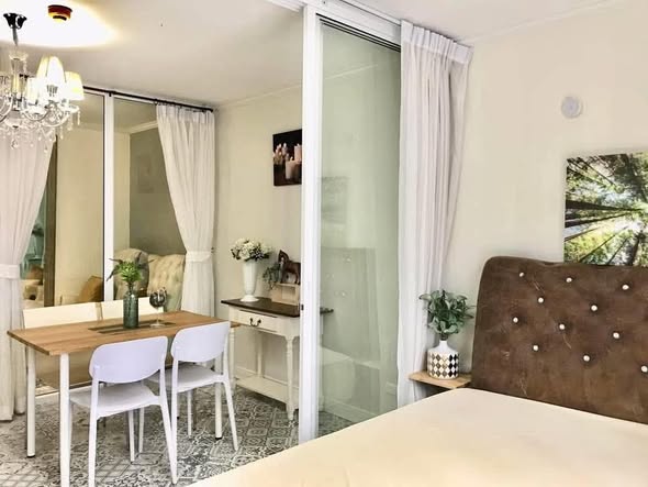 bedroom of The Link Sukhumvit 50