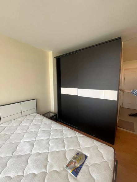 bedroom and room interior of The Link Sukhumvit 50