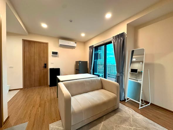 bedroom and living room of The LIVIN Phetkasem