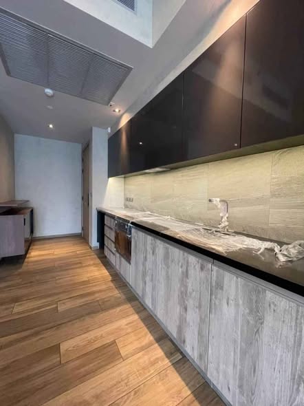 bathroom and kitchen of The Lofts Asoke